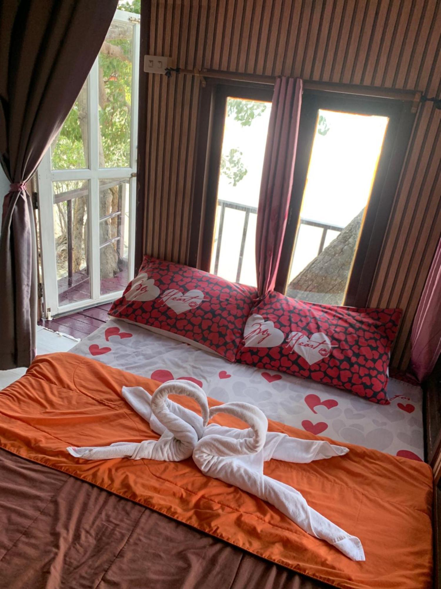 ลุงดำฮัทบีช Hotel Szamed-sziget Kültér fotó